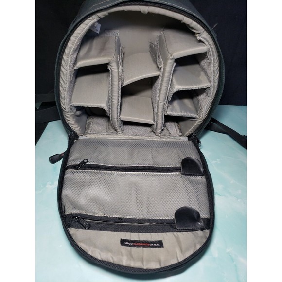 Lowepro Micro Trekker 100 GREEN Camera Bag Backpack Padded Adjustable Inserts GC - Picture 3 of 13